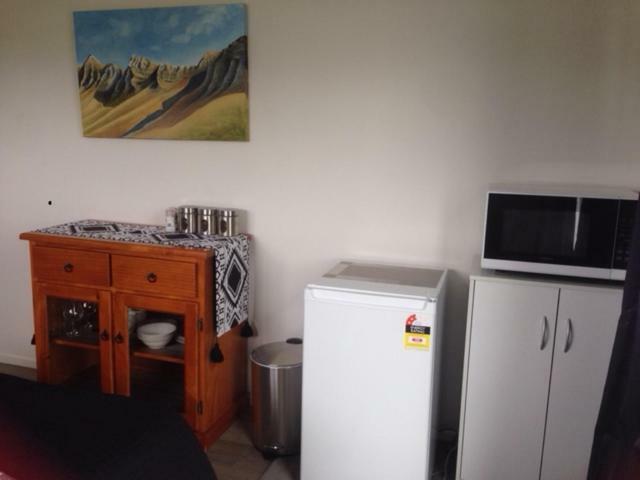 Accommodation In Frimley เฮสติงส์ ภายนอก รูปภาพ